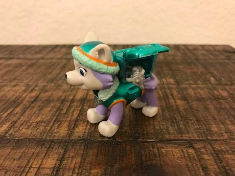 PAW Patrol EVEREST Action Pack Pup Metallic Series Limited Edition Husky Figure Cover