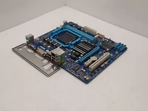 Gigabyte GA-78LMT-S2P socket AM3b DDR3 scheda madre micro ATX con scudo I/O - Foto 1 di 5