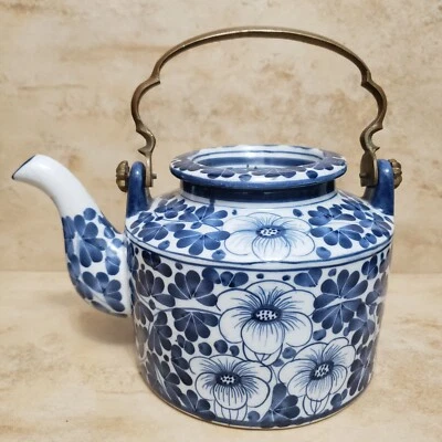 Vintage Cobalt Blue & White Porcelain Chinoisere Teapot Brass Handle - Image 1 of 4