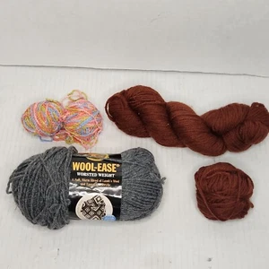 Lot Of 5 Assorted Yarn Skein Hank and Balls Lion Brand Wool-Ease - Picture 1 of 8