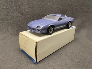 Chevy Camaro Z/28 1984 cupé azul promoción 1/25 ERTL tercera generación Camaro Iroc-Z AMT - Imagen 1 de 11