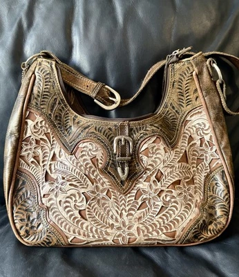 Cartera Colección Annie's Secret de Cuero Genuino American West Foto 1 de 4