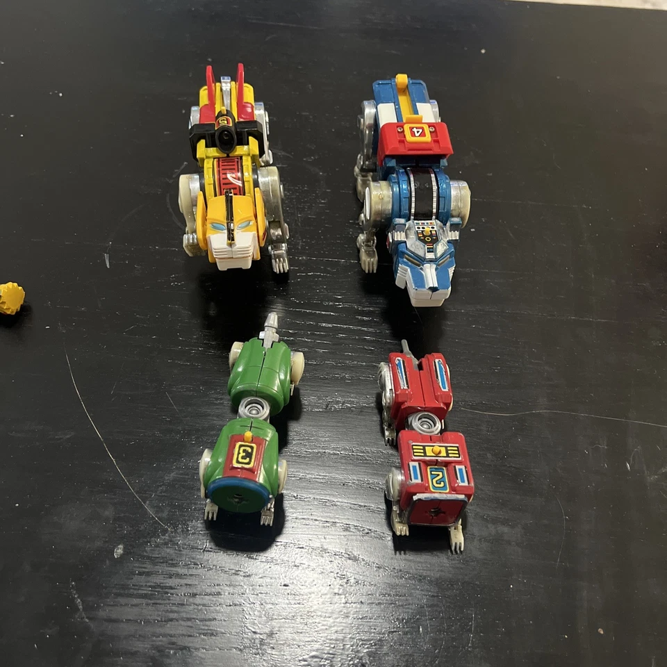 Vtg. 1981 Matchbox Voltron III Blue Lion Y&K GB-36 DC Diecast - Image 1 of 4