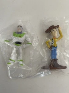 Disney Toy Story Buzz & Woody piccoli personaggi cake topper NOS - Foto 1 di 5