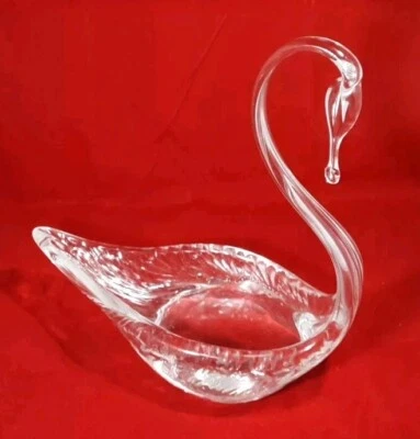 VINTAGE CLEAR GLASS VINTAGE ART DECO STYLE HAND BLOWN SWAN ORNAMENT BOWL / DISH  - Image 1 of 4