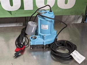 Little Giant Submersible Effluent Pump 22 GPM 1-1/2" Discharge 4/10 HP 115v - Picture 1 of 5