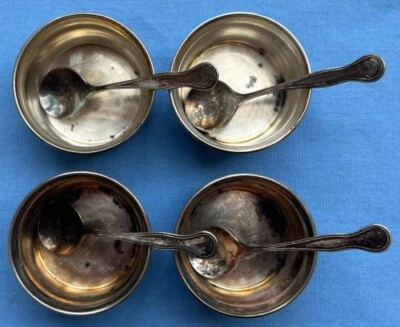 四套纯银单个盐窖和纯银盐勺 — 第 1/4 张图片