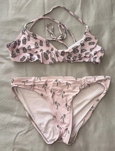 Traje de baño bikini O'NEILL para niñas diseño de piña/flamenco de dos piezas; probablemente talla 12 - Imagen 1 de 6