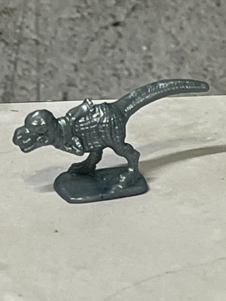 Monopoly Secret Vault 2022 - Ficha de plástico de repuesto T-Rex Foto 1 de 1
