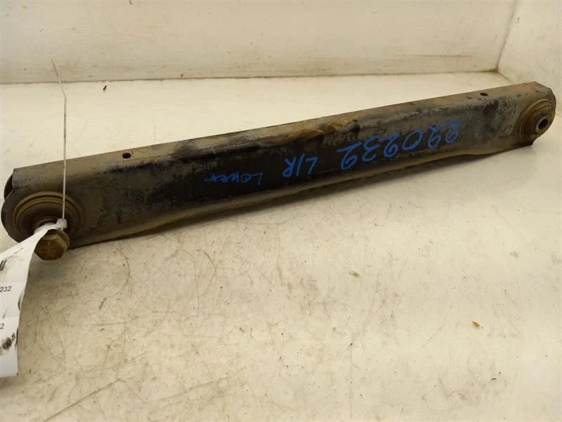 Brazo de control inferior trasero 00-10 CHEVROLET SUBURBAN 1500 15286145 Foto 1 de 4