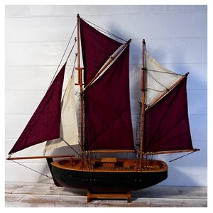 Brixham Trawler Modellyacht, klassischer Fischerboot-Nachbau für nautische Dekoration - Bild 1 von 7