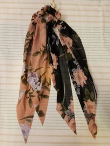 Anthropologie Lydia Scarf Scrunchie Set - Picture 1 of 3