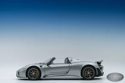 1/12 Autoart Porsche 918 Spyder Silver 🤝ALSO OPEN FOR TRADE🤝 - Image 1 of 4