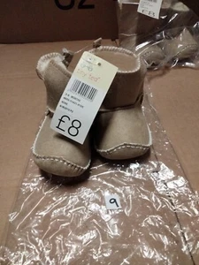 Tiny Ted Baby Booties Brown 3-6 Months - Picture 1 of 10