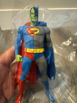 DC Direct: Composite Superman - DC Direct Primera Aparición Serie 3 Foto 1 de 4