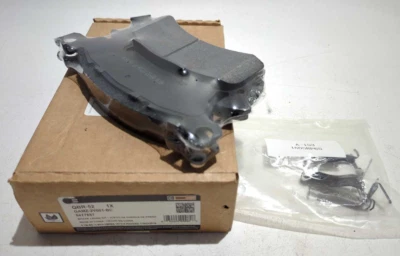 New OmniCraft Front Brake Pad Set 1967-2002 Chevrolet GMC Pontiac GAMZ-2V001-BC - Image 1 of 4