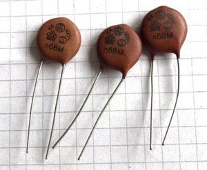 3 Stück Keramik HV Kondensatoren Hochvoltkondensatoren - 680nF / 400V - Neuware - Bild 1 von 2