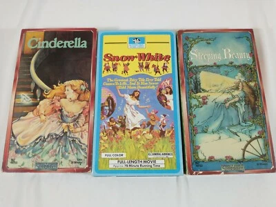 Cinderella 1989 Sleeping Beauty 1989 And Snow White 1987 VHS Tapes - Image 1 of 4