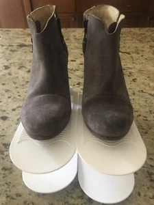 Rag And Bone Women’s Gray Suede Ankle Boots 4” Heels With Zippers 38.5 - Picture 1 of 11