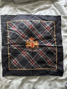 Sciarpa di seta Lauren Ralph Lauren nera tartan plaid stemma leoni 20" x 21" - Foto 1 di 3