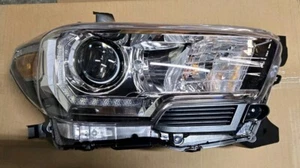 *New* Genuine Toyota Tacoma 2016-2023 Headlight Assembly Right 81110-04270 - Picture 1 of 5
