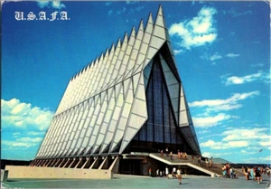 Colorado Springs, CO, Chapel, U.S. Air Force Academy, Chrome Postcard - Picture 1 of 1