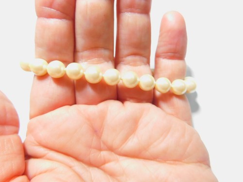 OFF WHITE Bracciale di perle finte annodate a mano bianco sporco 7 1 2 pollici vintage