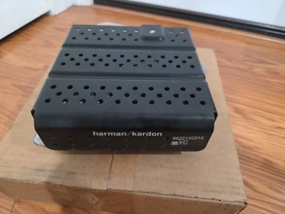 SUBARU ASCENT TOURING RADIO ANTENNA AMPLIFIER 86221XC01A - 86221XC01B OEM - Image 1 of 4