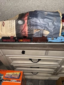 (4) Athearn And More Cabooses, One Classic Spotlight Working Caboose Crazy! B090 - Picture 1 of 16