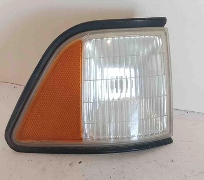 Acclaim 1990 intermitente derecho (montaje guardabarros) usado OEM Foto 1 de 4