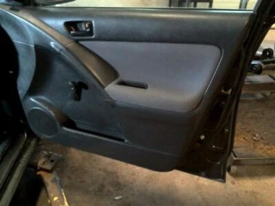 Panel de moldura de puerta delantera Matrix 2006 374372 Foto 1 de 4