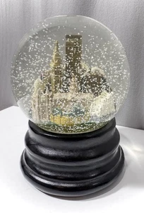 Saks Fifth Avenue Snow Globe - Denver Colorado - Skyline, Landmarks - Musical - Picture 1 of 10