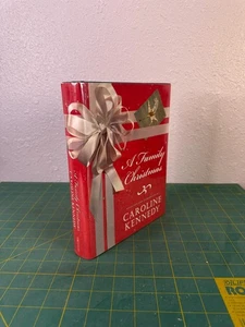 Caroline Kennedy A Family Christmas 2007 HC DJ Book First Edition - Imagen 1 de 15