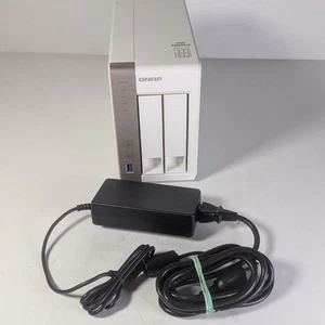 TurboNAS TS-251 NAS haute performance Home/SOHO 2,41 GHz sans disque - Photo 1/11