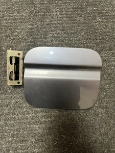 2004 2005 2006 2007 2008 Acura TL Sedan Fuel Gas Door Tank Lid Cover NH643M OEM - Picture 1 of 3