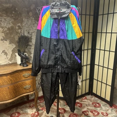 VNT 80s/90s  Deadstock Active Exposure Tracksuit/Windbreaker: MEDIUM - Image 1 of 4