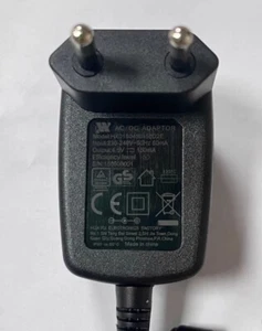 HUA XU HX01804450150D2E 4.5V-150MA 3.5*1.35 Charger Transformer - Photo 1/2