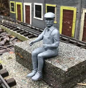 7/8"/foot Sitting Driver Robin Garden Railway People 1:13.7 Primed Figure + Head - Picture 1 of 5