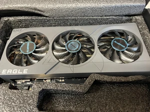 GIGABYTE GeForce RTX 4070 OC 12 GB GDDR6X scheda grafica - Foto 1 di 1