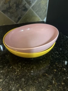 Vintage MCM Atomic Thick plastic Pink & Yellow Large Bowls!Set Of 2 Retro Kitsch - Picture 1 of 9