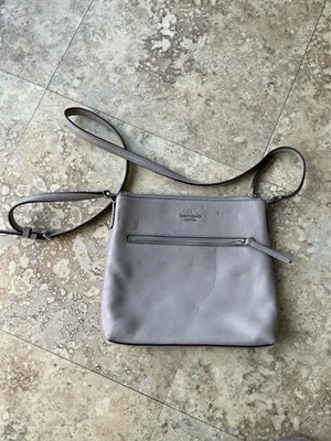 Bolso de mano Kate Spade mediano de cuero Foto 1 de 4