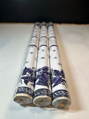 Provence Adhesive Shelf Lining 17.7”x12” Blue & White Floral Pattern - Image 1 of 4