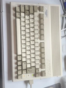 COMMODORE AMIGA 600 / A600 RECAPPED UPGRADED + 3.2 / WHDLOAD, PCMCIA CF - Afbeelding 1 van 24