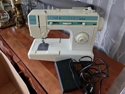 Singer 9836C elektronische Nähmaschine - Bild 1 von 4