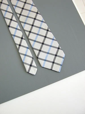 River Island Original Pura Seda Hecho en Inglaterra Foto 1 de 4