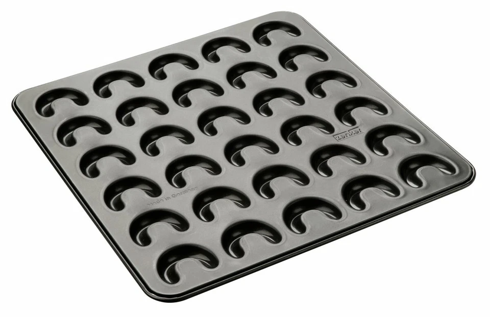 Zenker 30er-Vanillekipferl Backblech - Schwarz (6001)