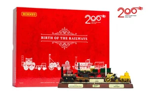 R30445 OO Gauge Hornby Birth of the Railways 200th Anniversary Train Pack - Picture 1 of 1