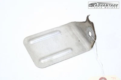 2019 Chevrolet Silverado 1500 LD quadro frontal direito capa protetora térmica fabricante de equipamento original - Imagem 1 de 4