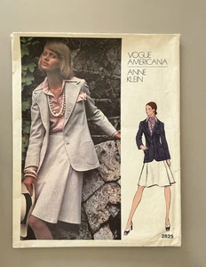 Chaqueta, falda, camisa y bufanda VOGUE Misses de 1970 2825 talla 12 - Imagen 1 de 2