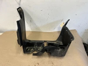 Suzuki King Quad 700 2005 4x4 EFI IRS pie derecho reposapiés B635 - Imagen 1 de 8